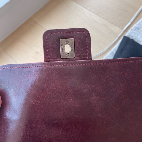 CHANEL Medium Bubble Graphic Messanger Bag - Picture 9 of 16